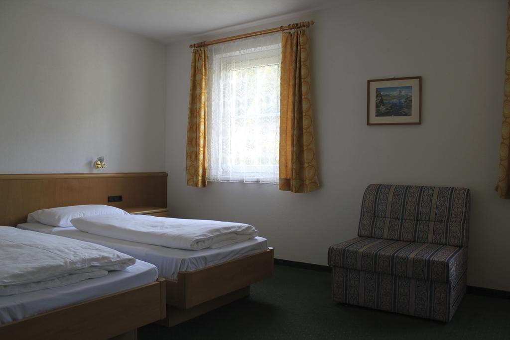 Gasthof Bundschen Sarentino Ruang foto